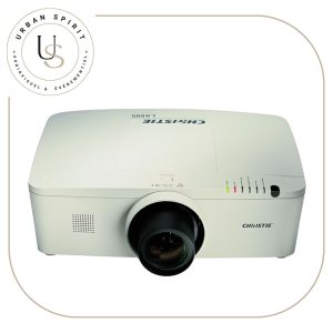 Christie LX601i vidéoprojecteur 5000 lumens vue dessus texte CHRISTIE LX601i – location Urban Spirit Audiovisuel