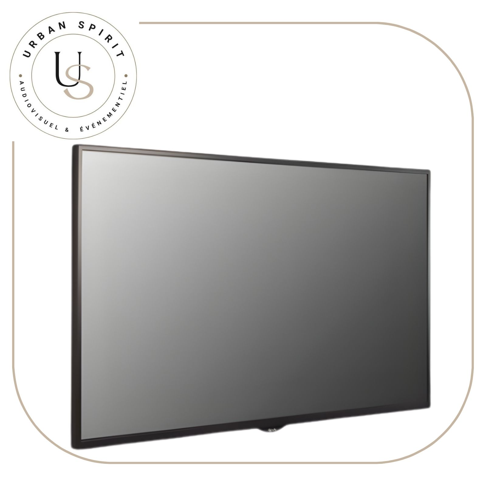 LG 55 pouces TV vue 3/4 écran allumé – location Urban Spirit Audiovisuel