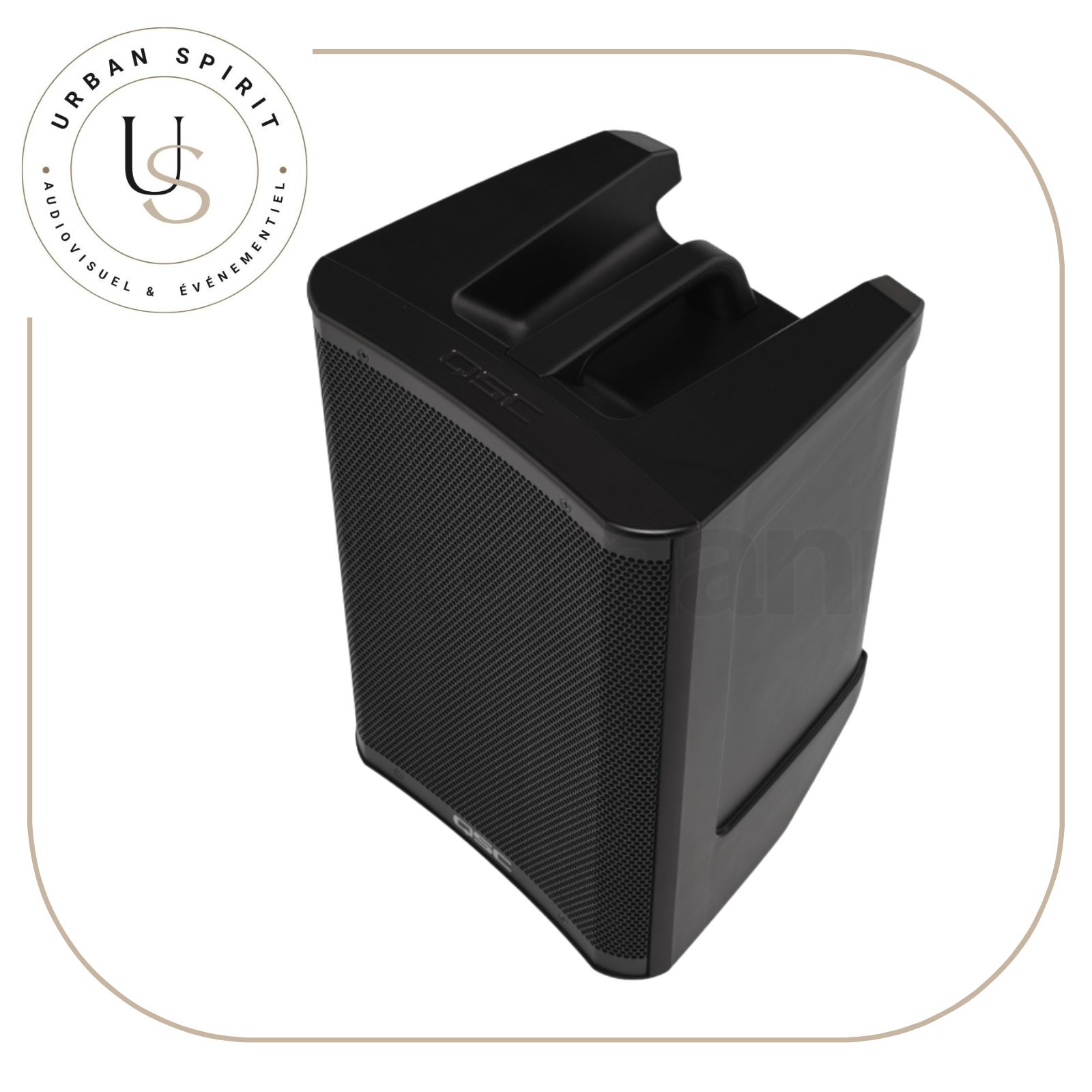 Enceinte sur batterie QSC CB10 vue en perspective